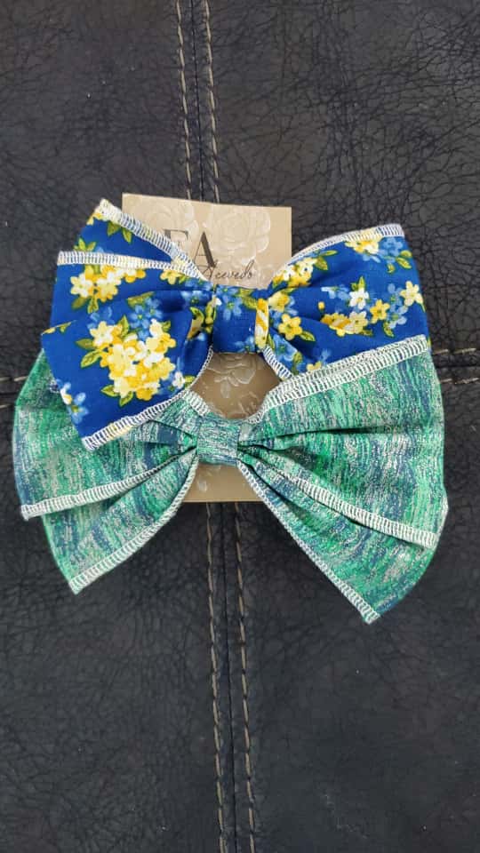 Par de lazos en tela