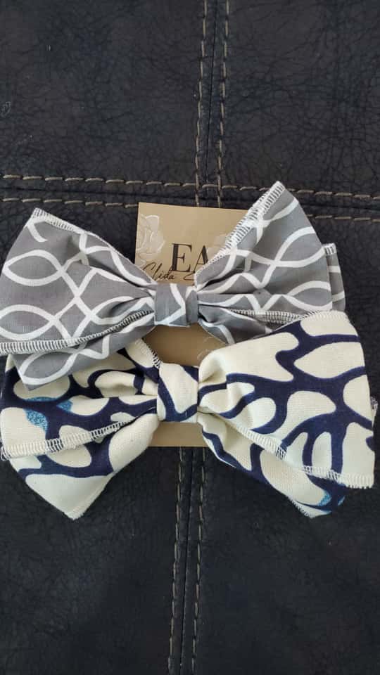 Par de lazos en tela